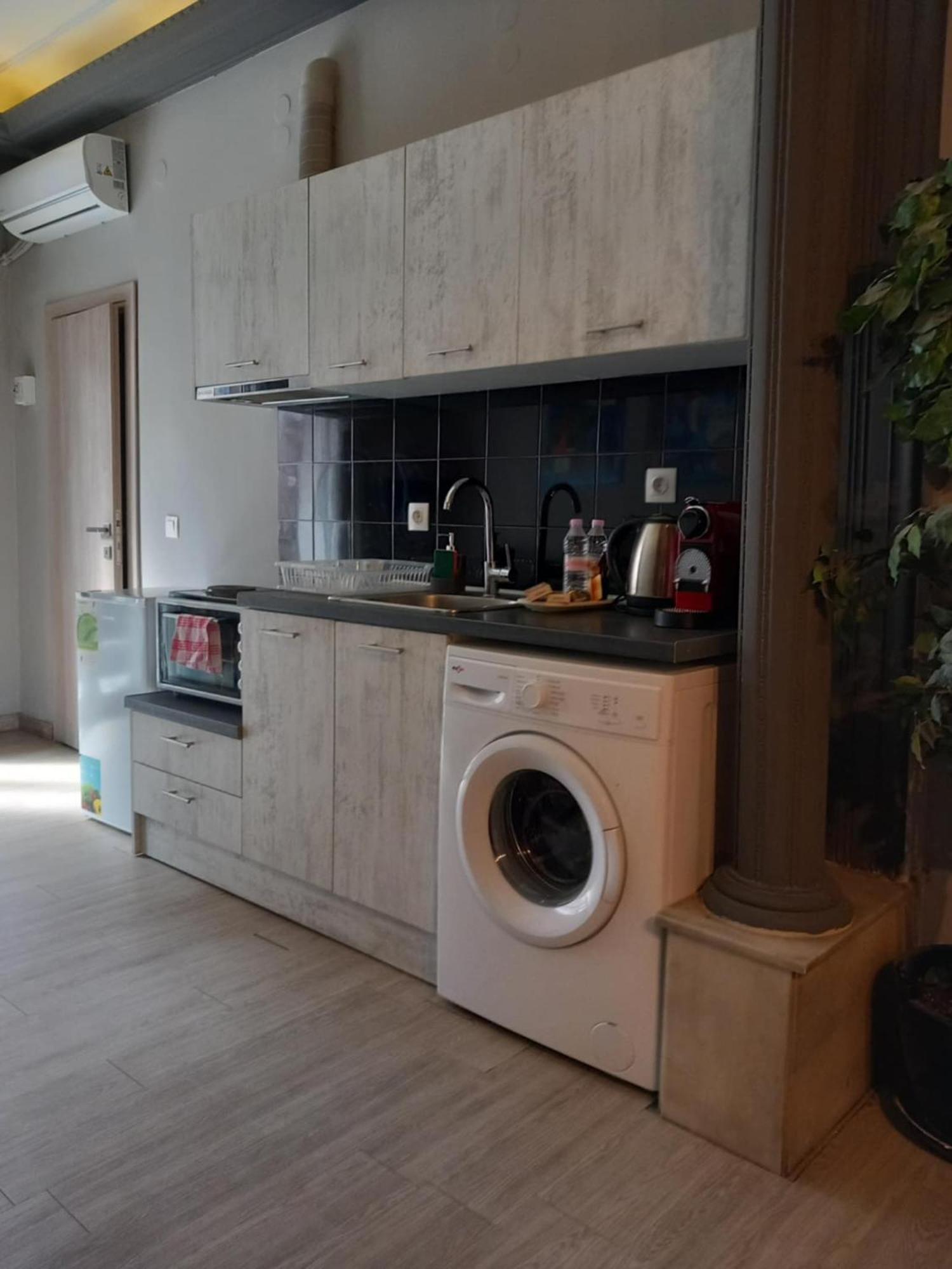 Closer "Egnatia Apartment 1" เทสซาโลนิกิ ภายนอก รูปภาพ